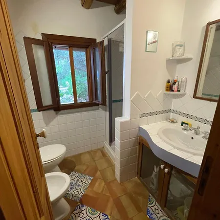 Apartment Lally In The Sky Moderno Monovano Panoramico Ed Accessoriato *